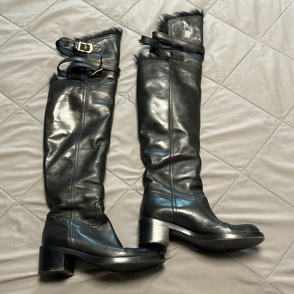 Gucci Vintage Fur Lined Leather Tall Black Gold Heeled Boots Size 4.5 - Picture 2 of 15